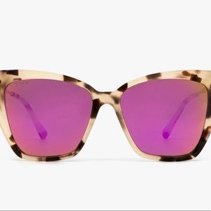oversized cream tortoise shell sunglasses, featuring a cat eye & pink lenses